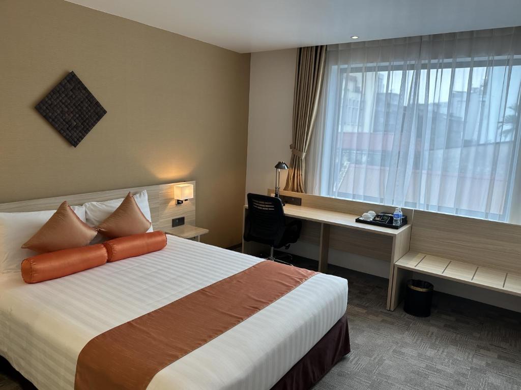 HOTEL YAH HANOI