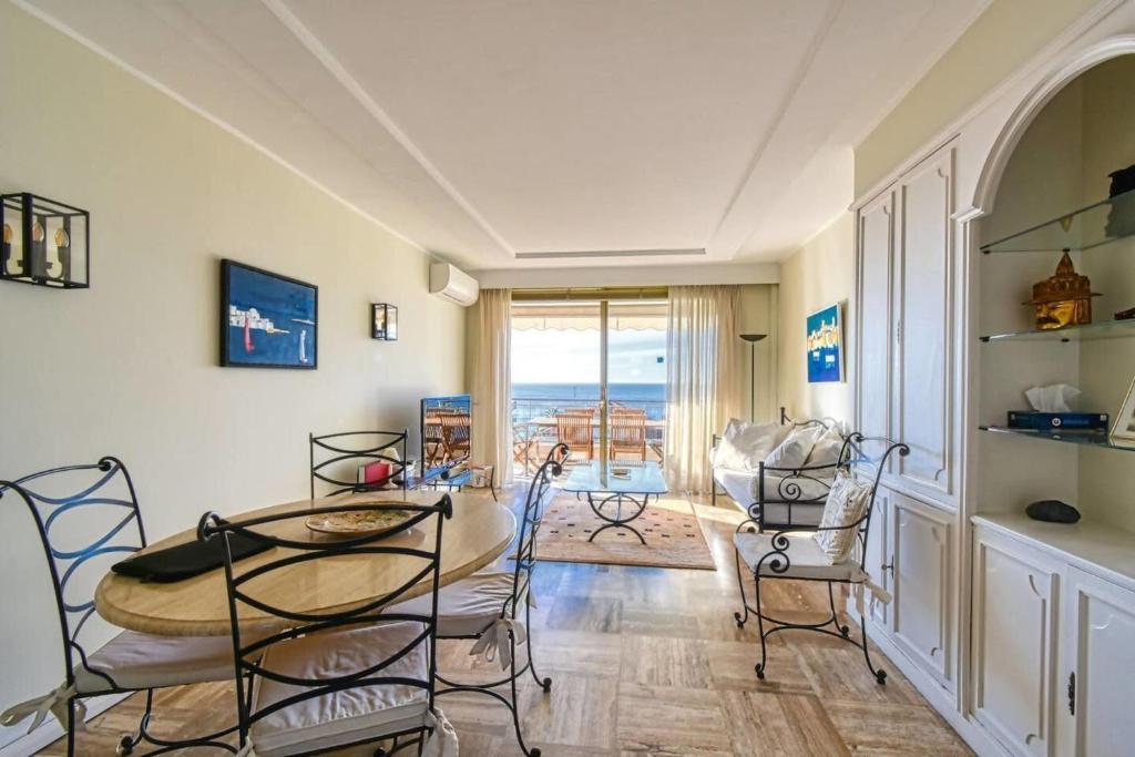 Nice apartment with sea view on the Croisette photo 4