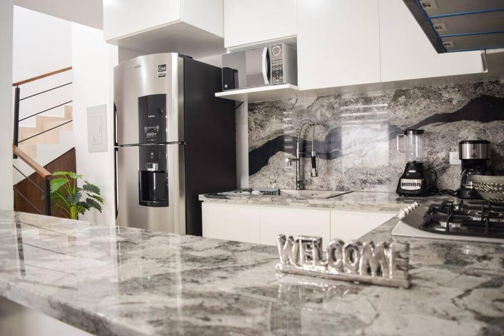 Hermosa y acogedora casa en comunidad privada photo 3