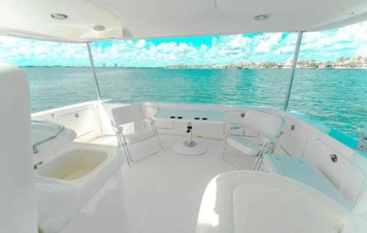 Billionaire Yach Resort - Marina Costa Mujeres photo 3