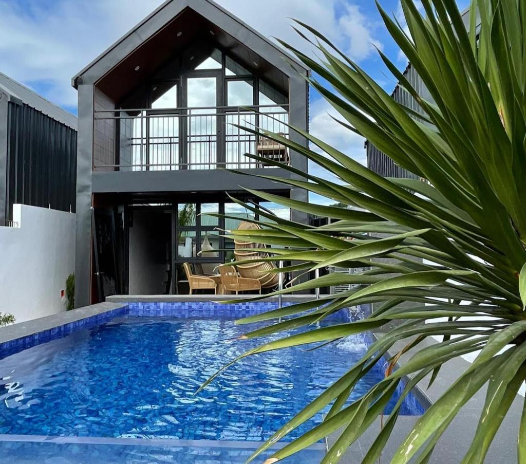 Hidden Haven Subic Villa w/ Infinity Pool Room Type - Villa with Private Pool Hidden Haven Subic Villa w/ Infinity Pool Room Type - Villa with Private Pool