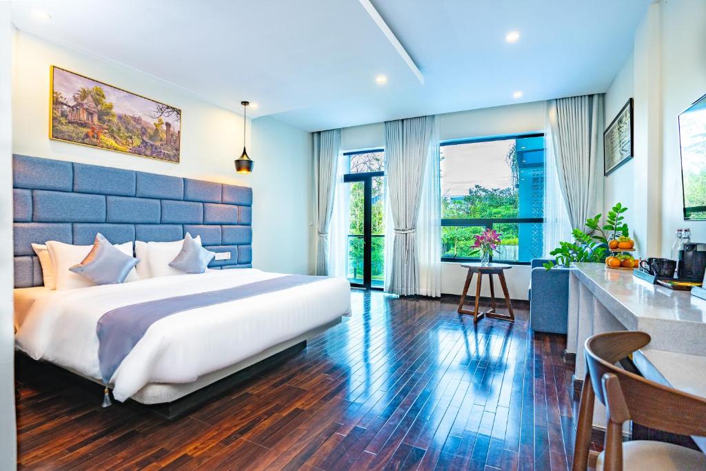 Rainforest Hotel by NSUN photo 4