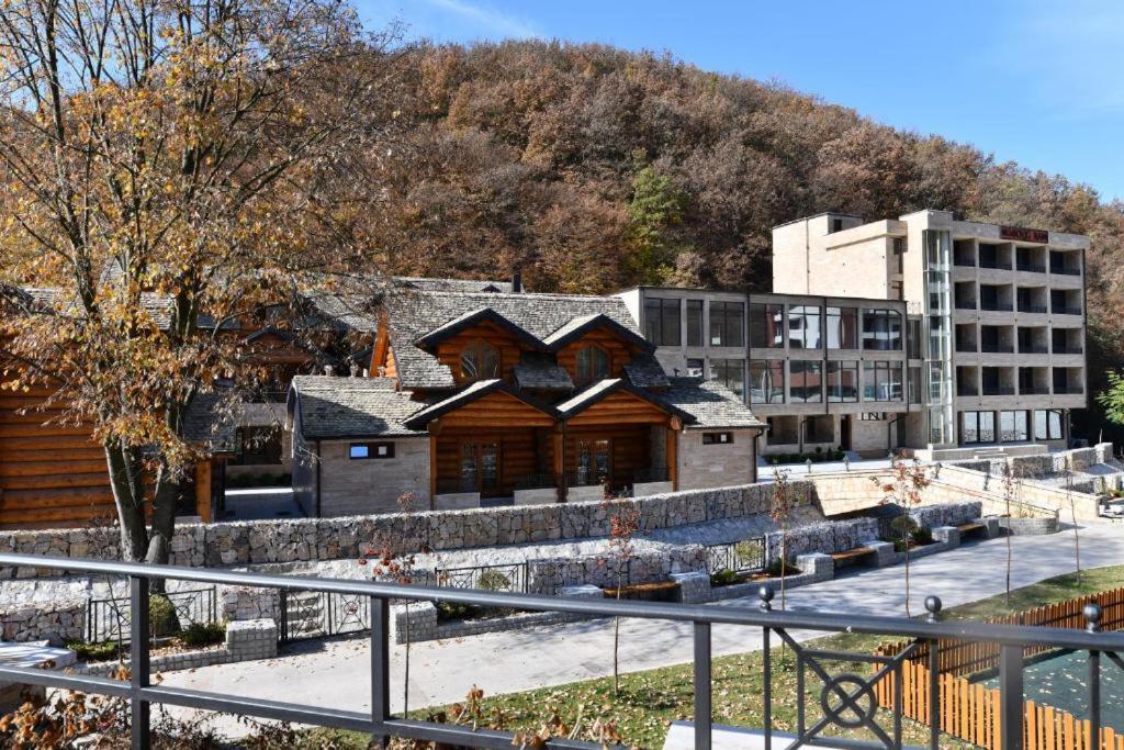 HOTEL EMROVIC RAJ photo 4