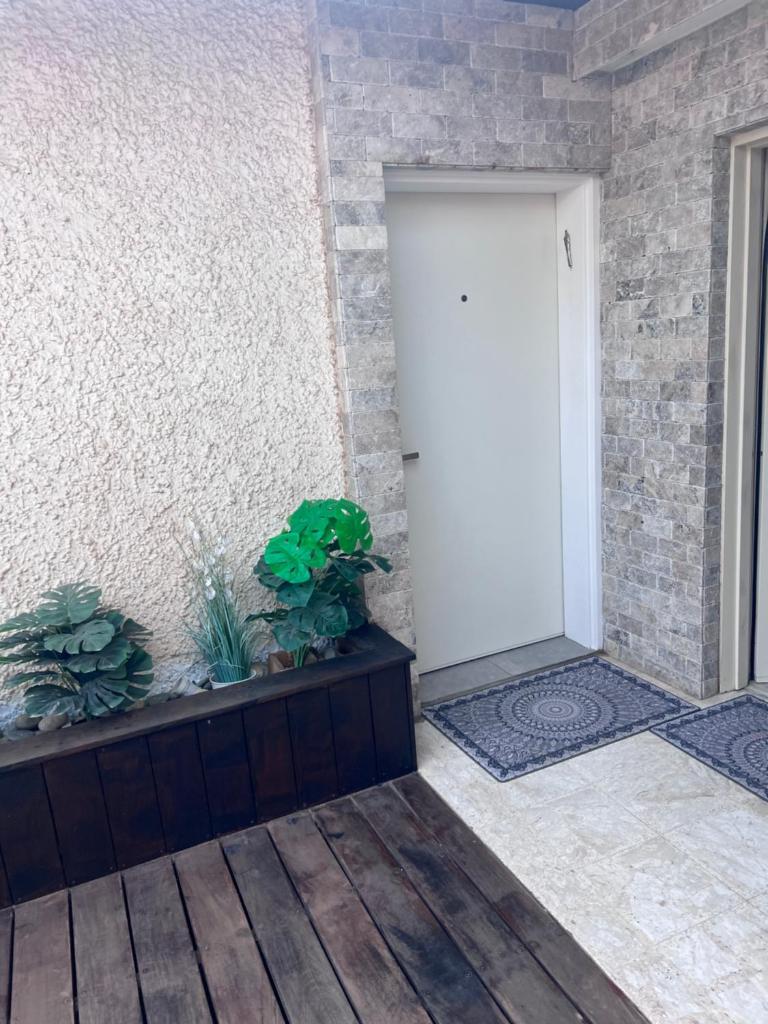 Rina House photo 3