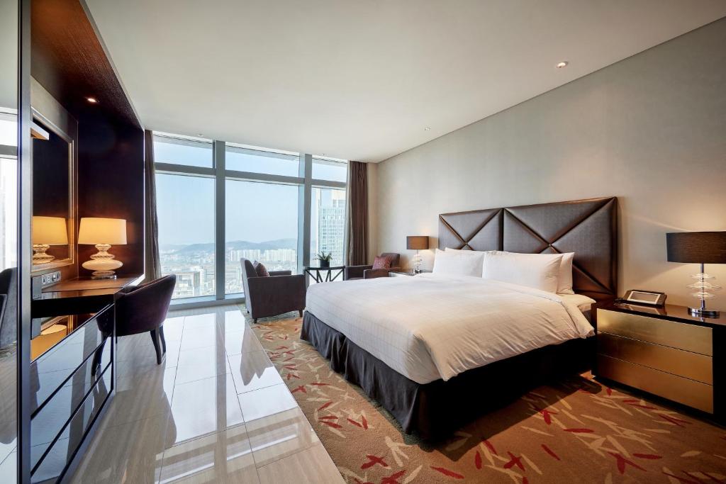 Oakwood Premier Incheon photo 3