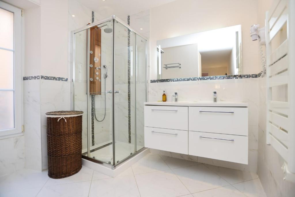 IMMOGROOM - Beautiful and cosy- Suquet- near the beaches - AC photo 3
