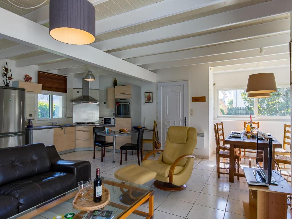 Holiday Home Le Triskell - CED229 by Interhome photo 2