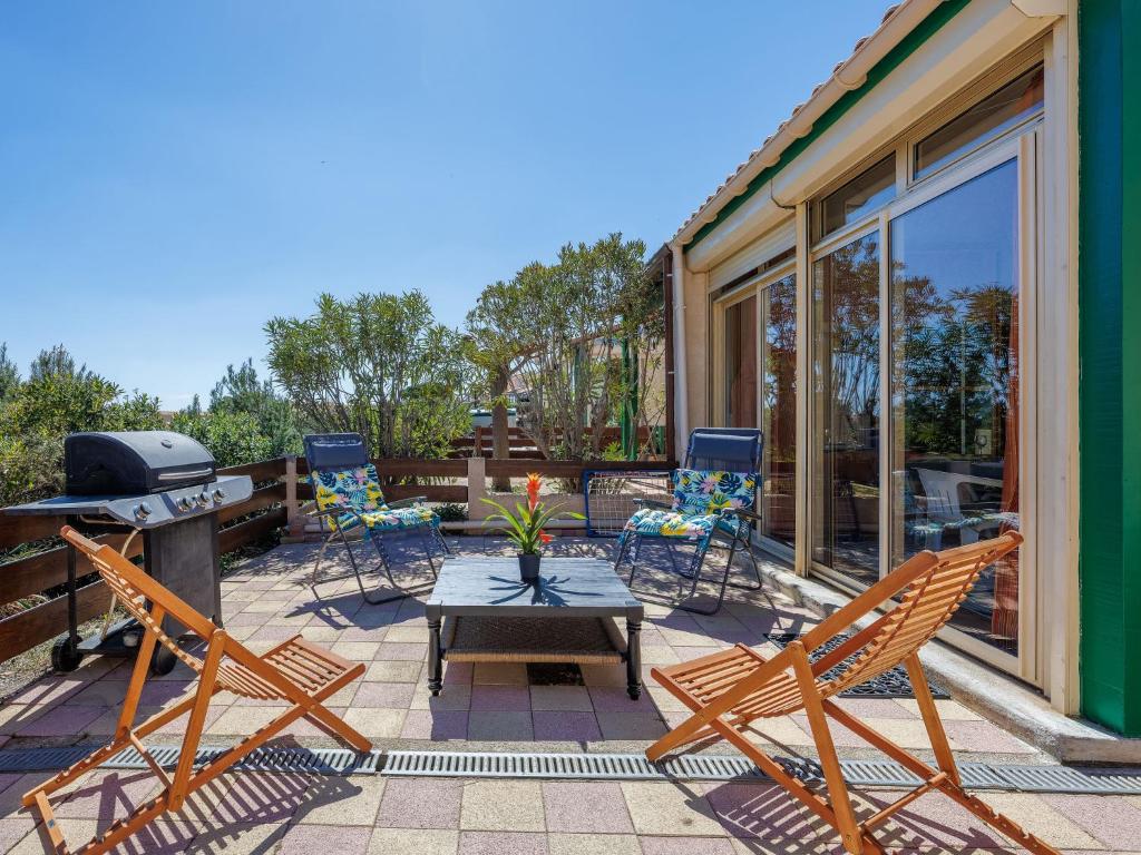 Holiday Home Petite Cigale - SPI100 by Interhome