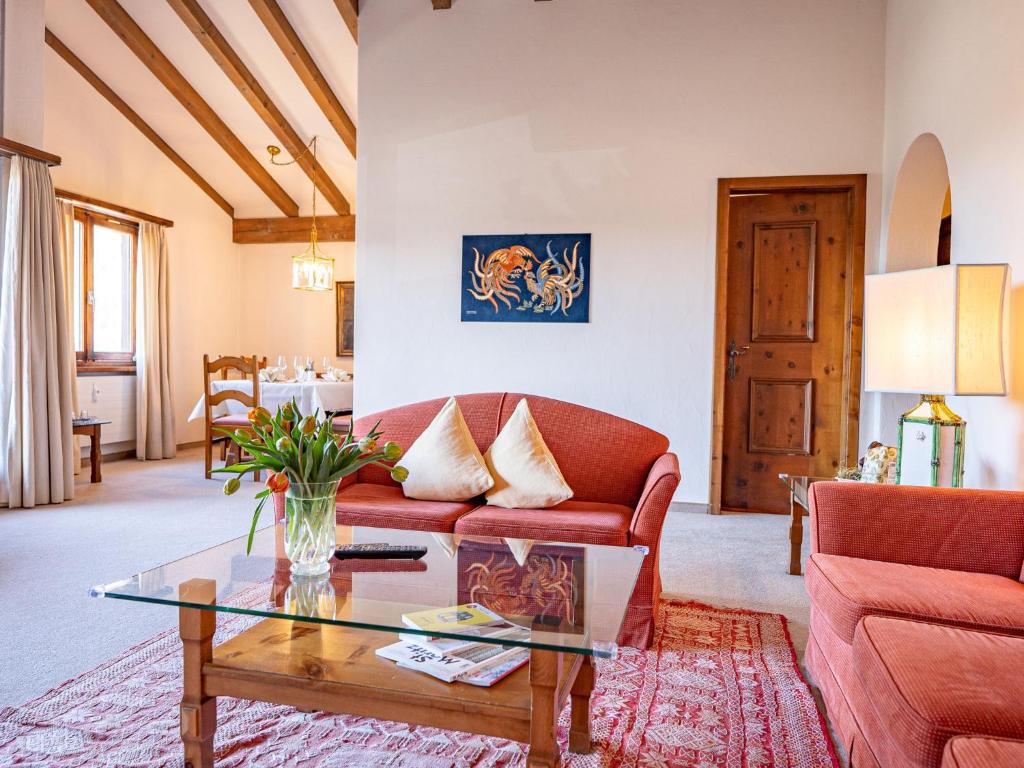 Apartment Chesa La Sajetta by Interhome