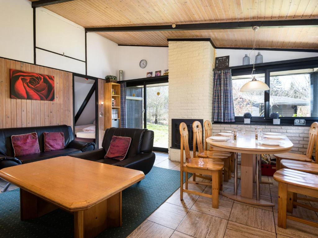 Holiday Home Waldferienpark Gerolstein-17 by Interhome photo 1