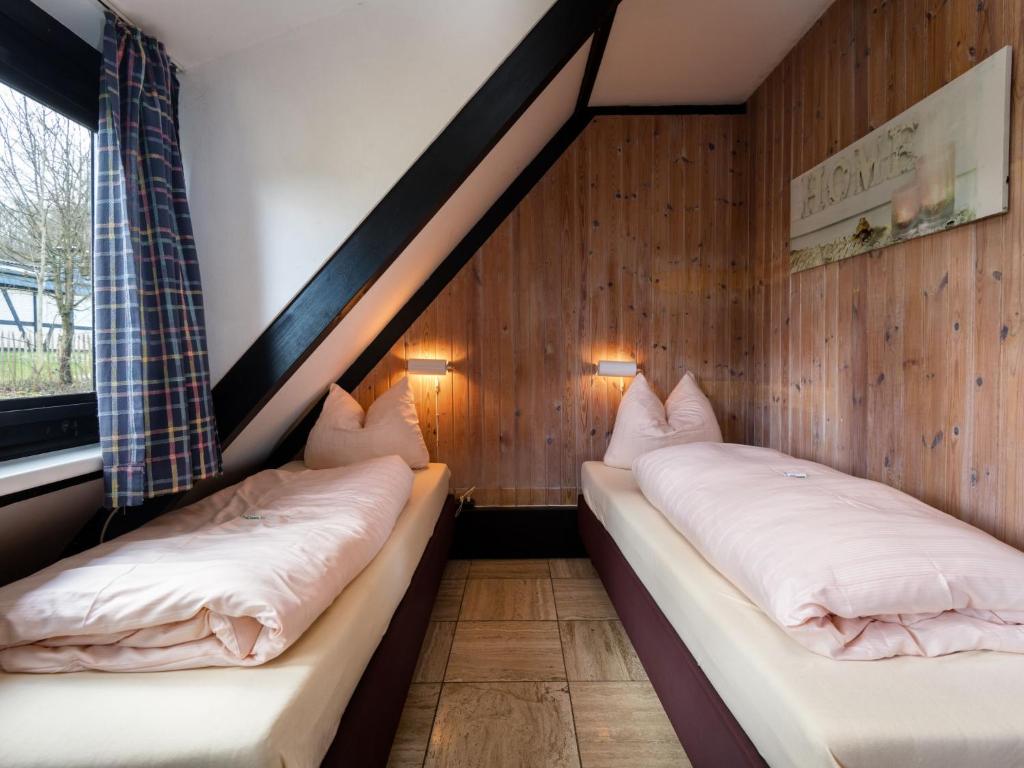 Holiday Home Waldferienpark Gerolstein-17 by Interhome photo 3