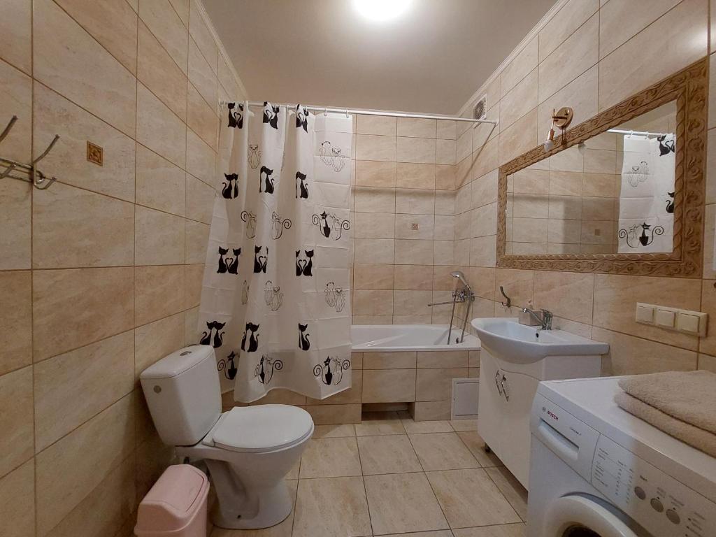 Квартира Кравчука 11Б, автостанція