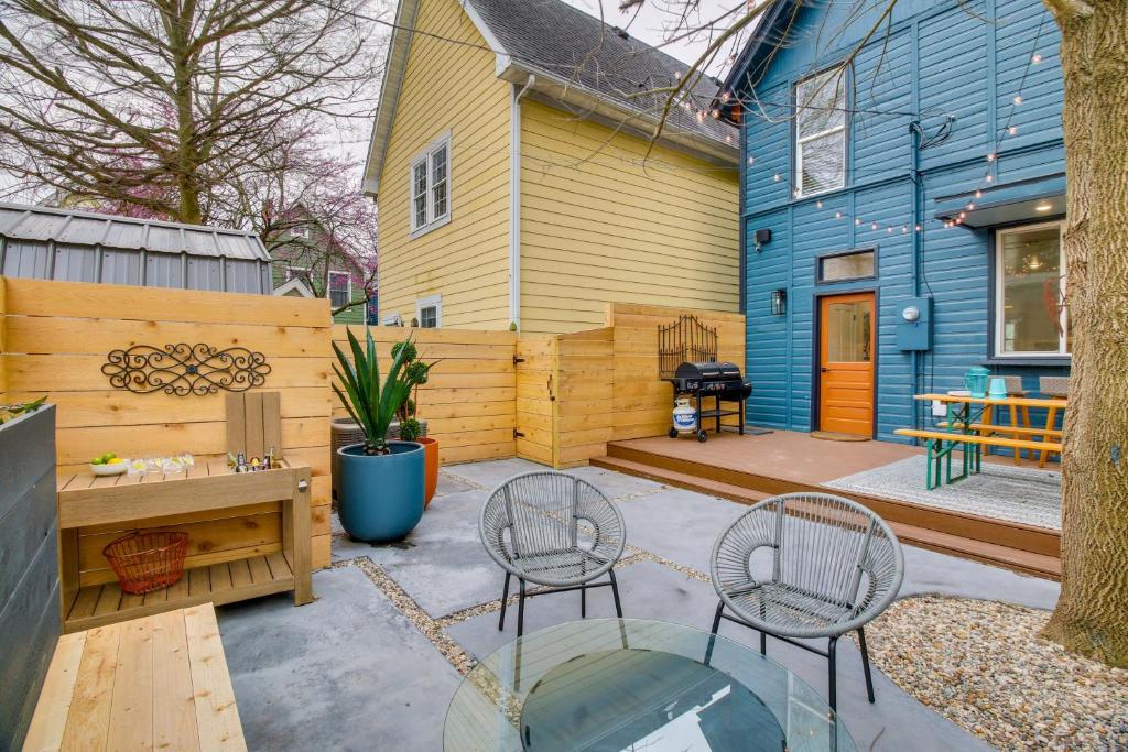 Indiana Vacation Rental Walk to Madison Main St! photo 2