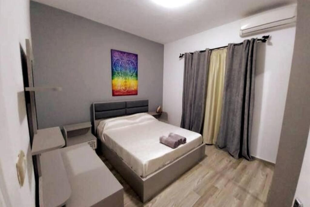 Luxury Getaway /Brand New 2BR /Wi-Fi /Full Kitchen photo 4
