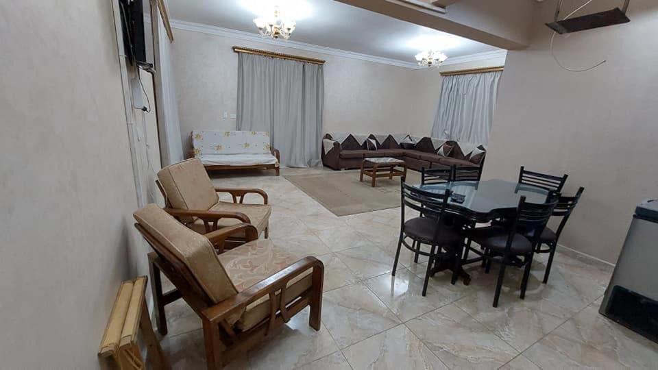 3 BedRoom Fully Furnished Beach Apartment photo 1