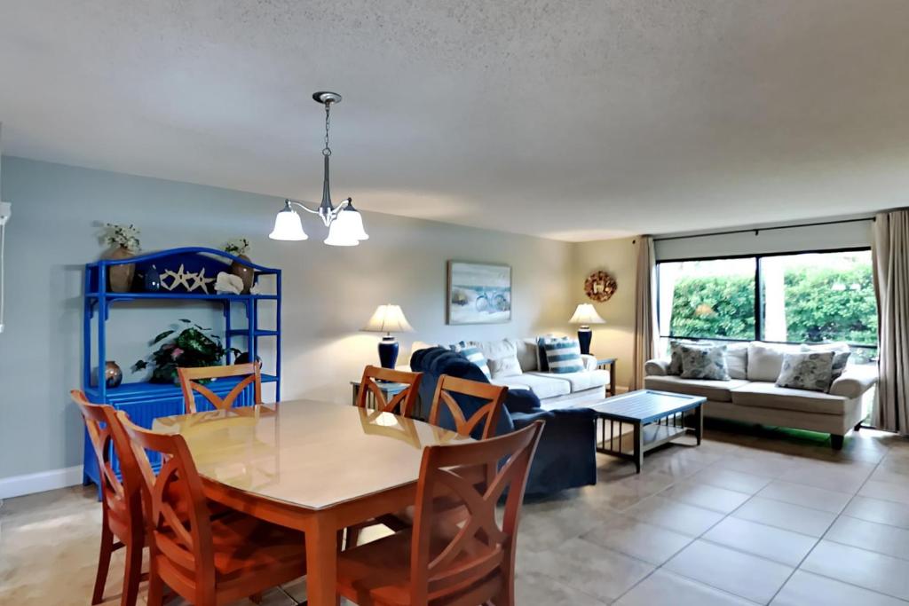 Edgewater Villa 2301 photo 3
