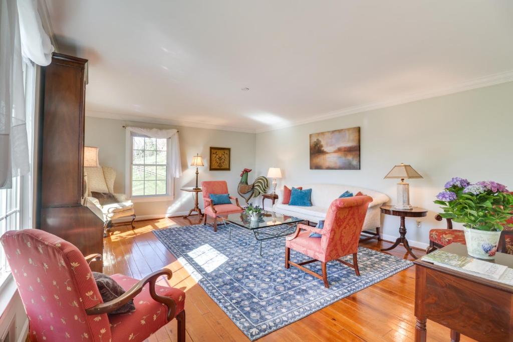 Rural and Spacious Virginia Home on about 2 Acres! photo 2