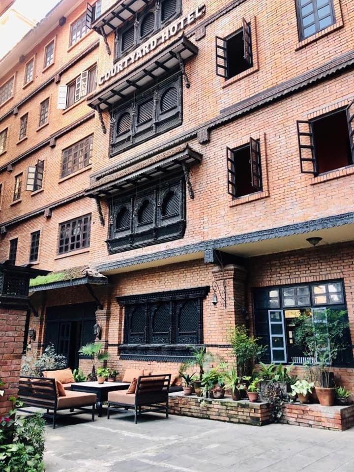 Courtyard Pujan Hotel
