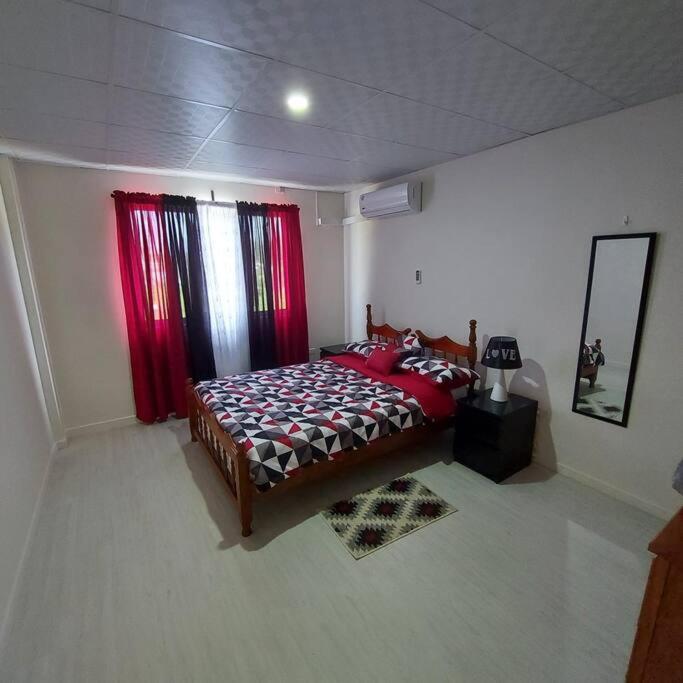 Miss Pea Apartments photo 4