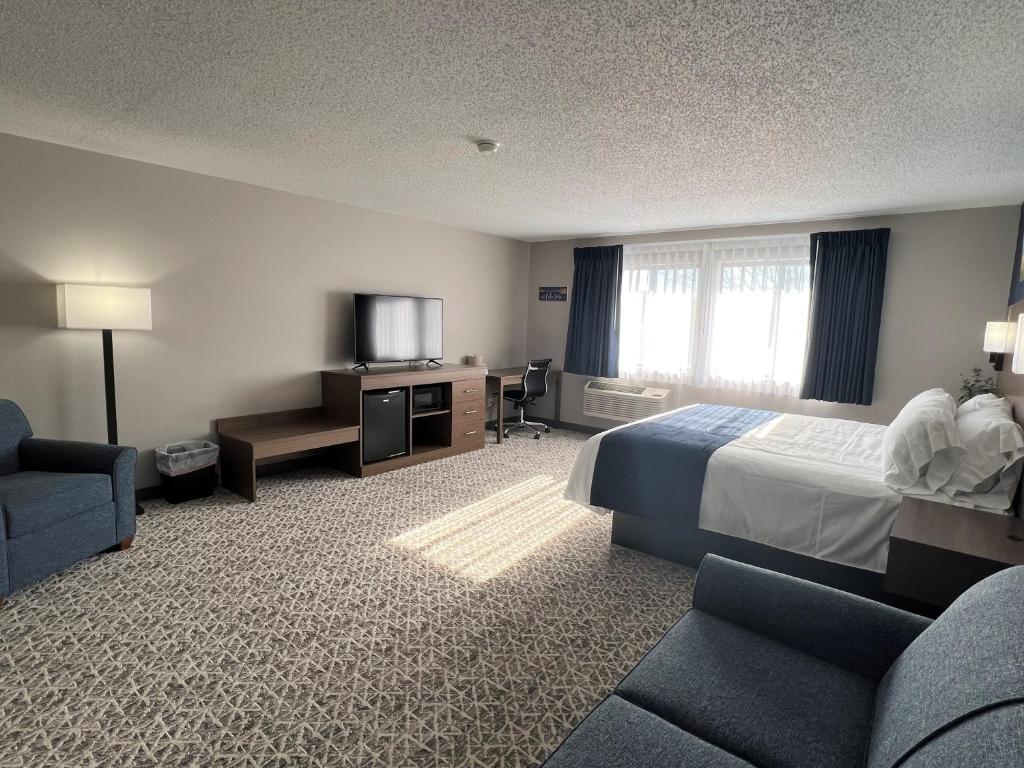 Hilltop Inn & Suites photo 4