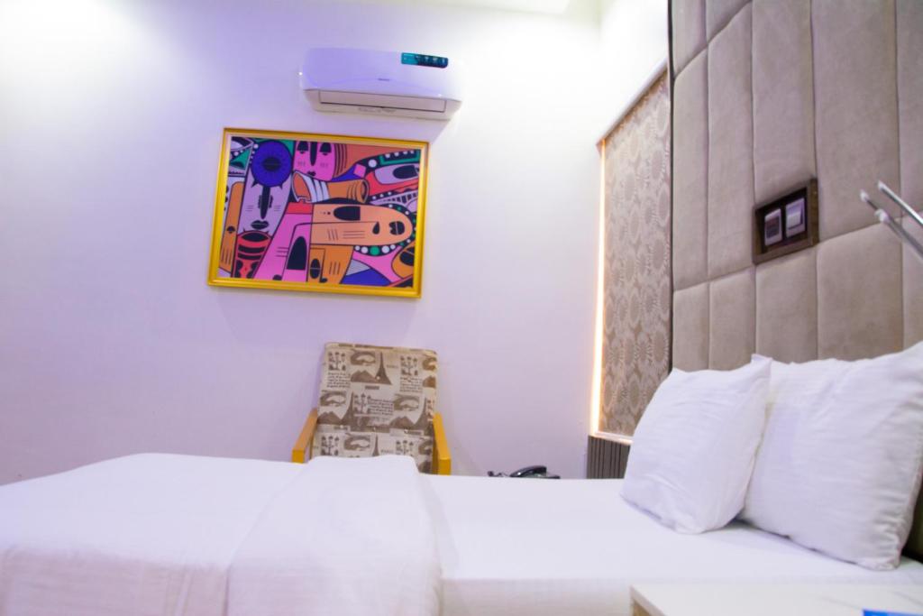 Aviel Suites photo 3