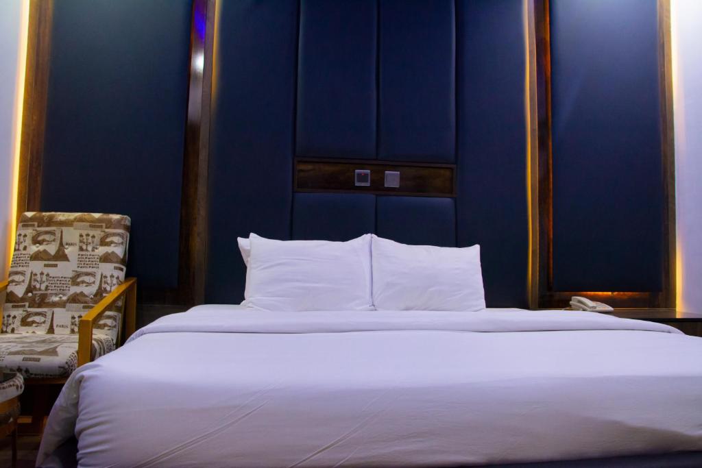 Aviel Suites photo 4
