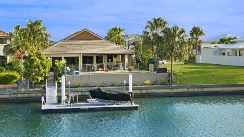 Executive Canal Home photo 3