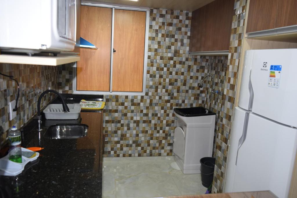 APARTAMENTO 2 QUARTOS COMPLETAMENTE MOBILIADO COM GARAGEM photo 4