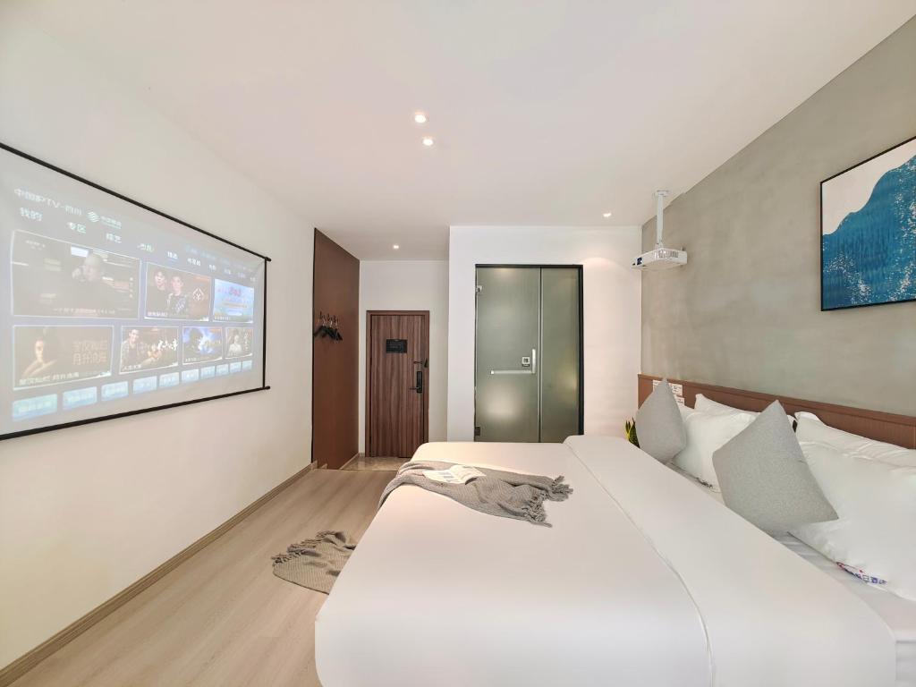 Holiday Inn Guoshang photo 1