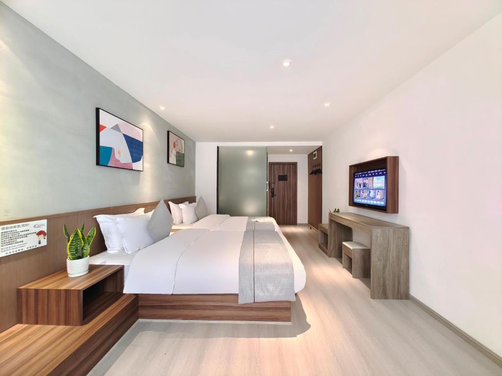 Holiday Inn Guoshang photo 2