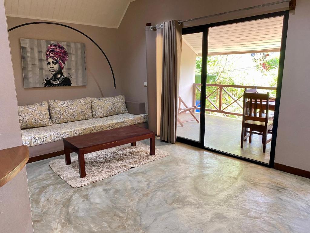 very nice new apartment 80 meters from the sea photo 2