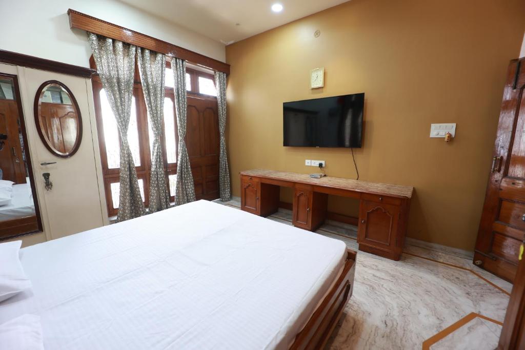 Kapoor Sahab Homestay : it's a home away from home. photo 1