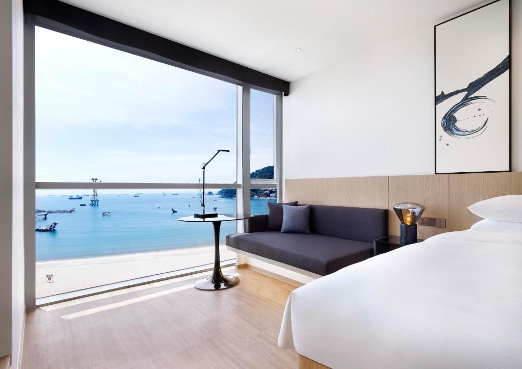 Fairfield by Marriott Busan Songdo Beach photo 3