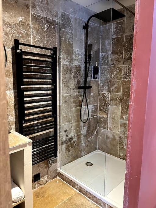 La suite, avec jacuzzi & sauna photo 3