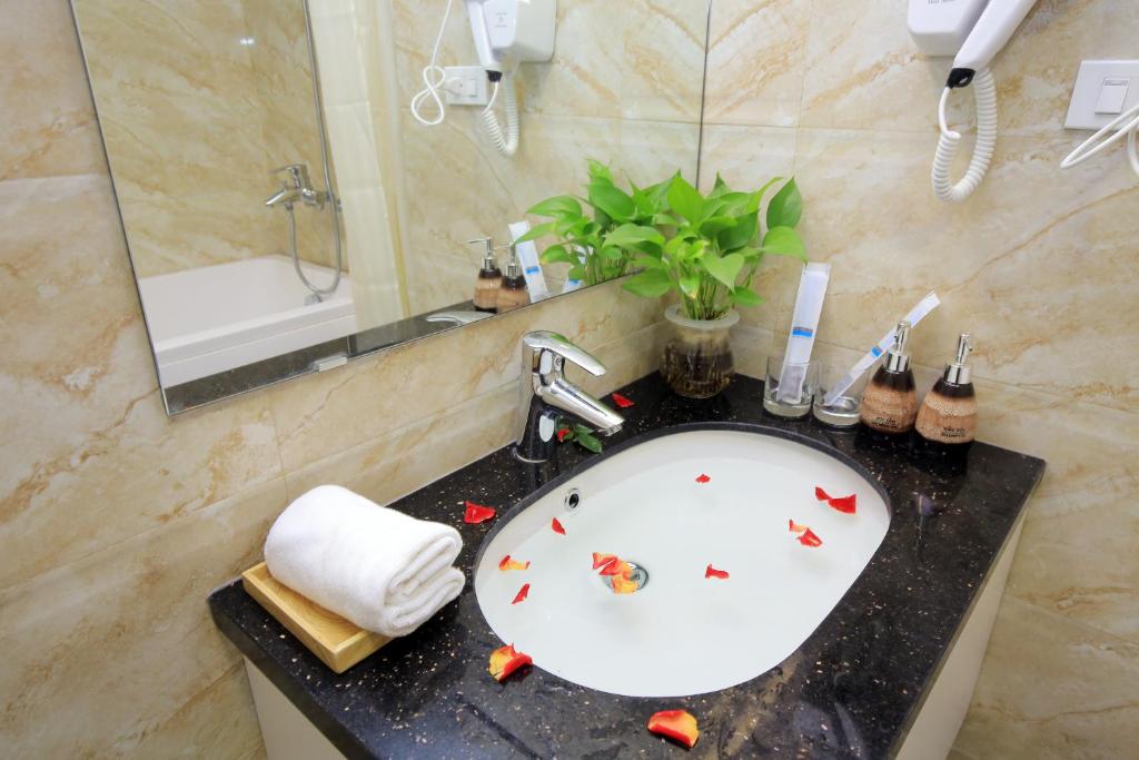 NINE HOUSING 12 Dao Tan