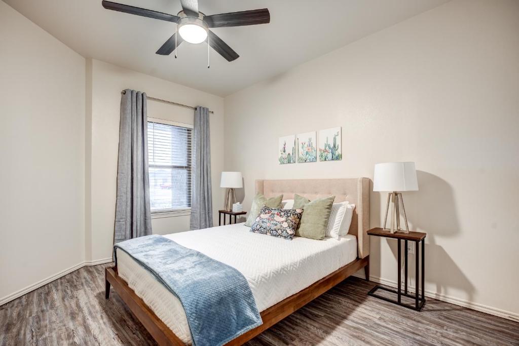 Luxury Lubbock Home Retreat near Texas Tech photo 4