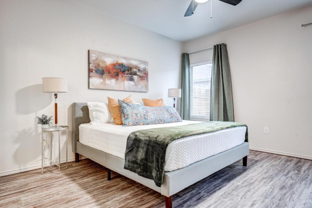 Luxury Lubbock Home Retreat near Texas Tech photo 2
