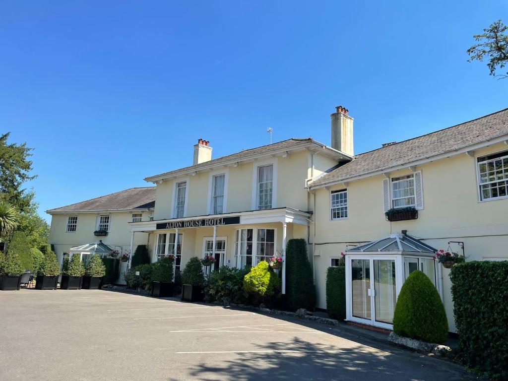 Alton House Hotel photo 1