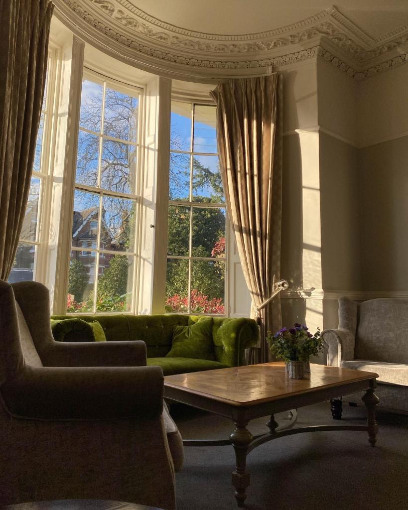 Alton House Hotel photo 3