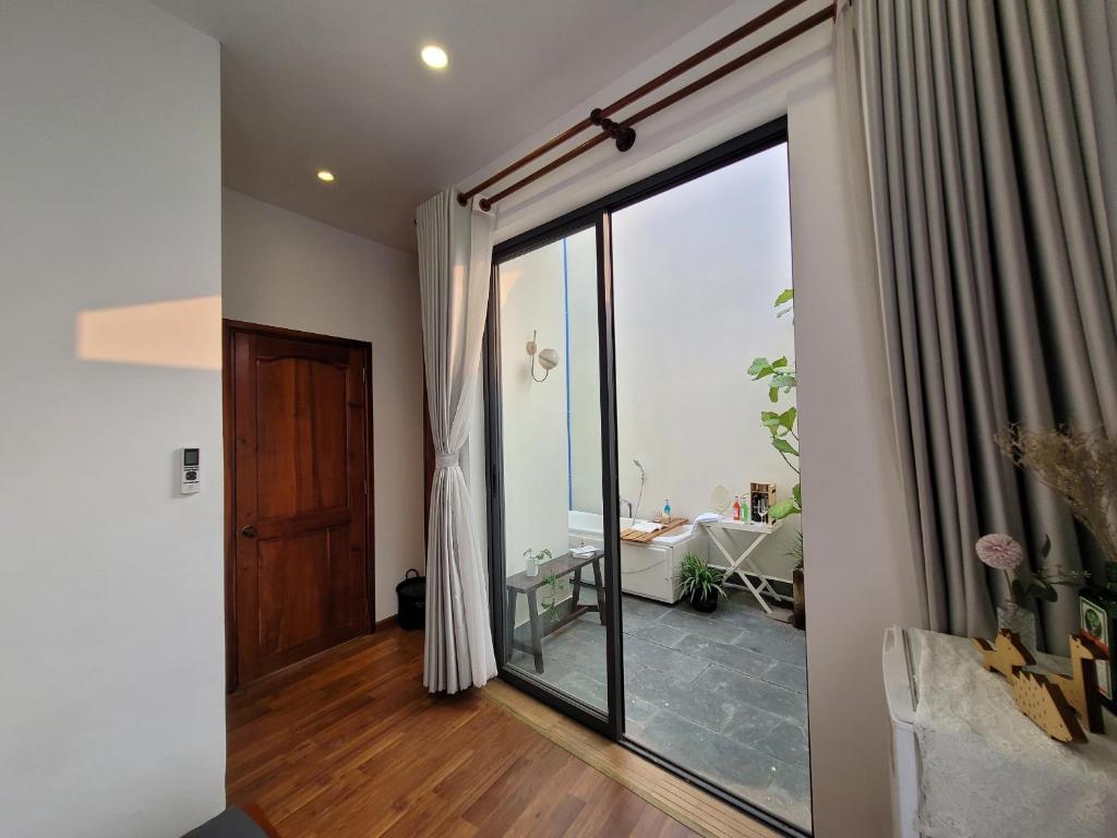 MIHA Villa & Stay photo 1
