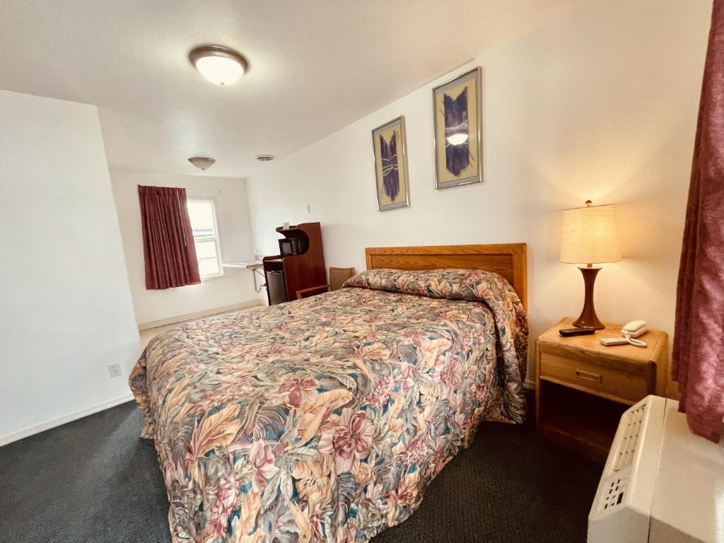 Autzen Inn image