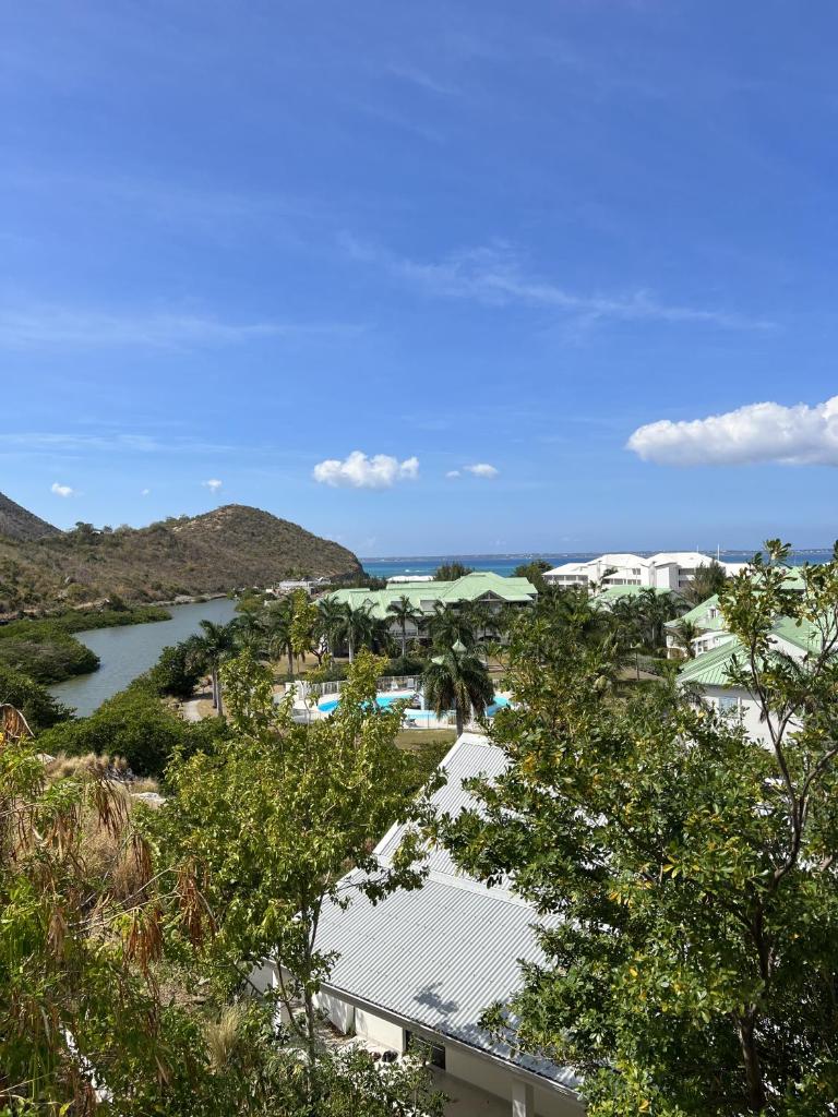 Cottage Cosy Duplex Anse Marcel, Vue mer et marina