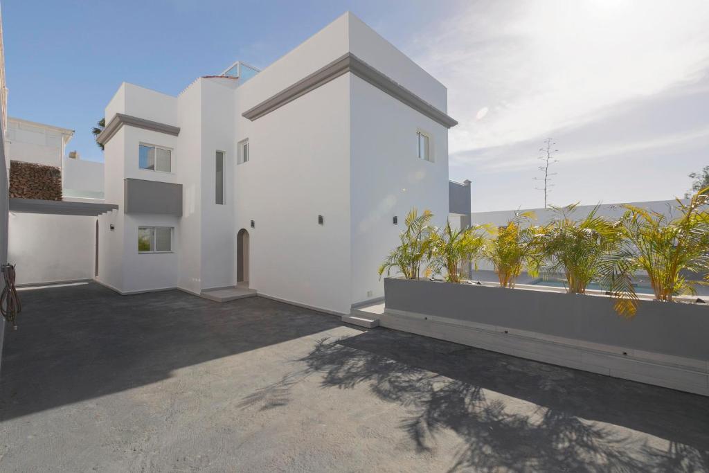 Stunning Apartment - Near Los Cristianos photo 1