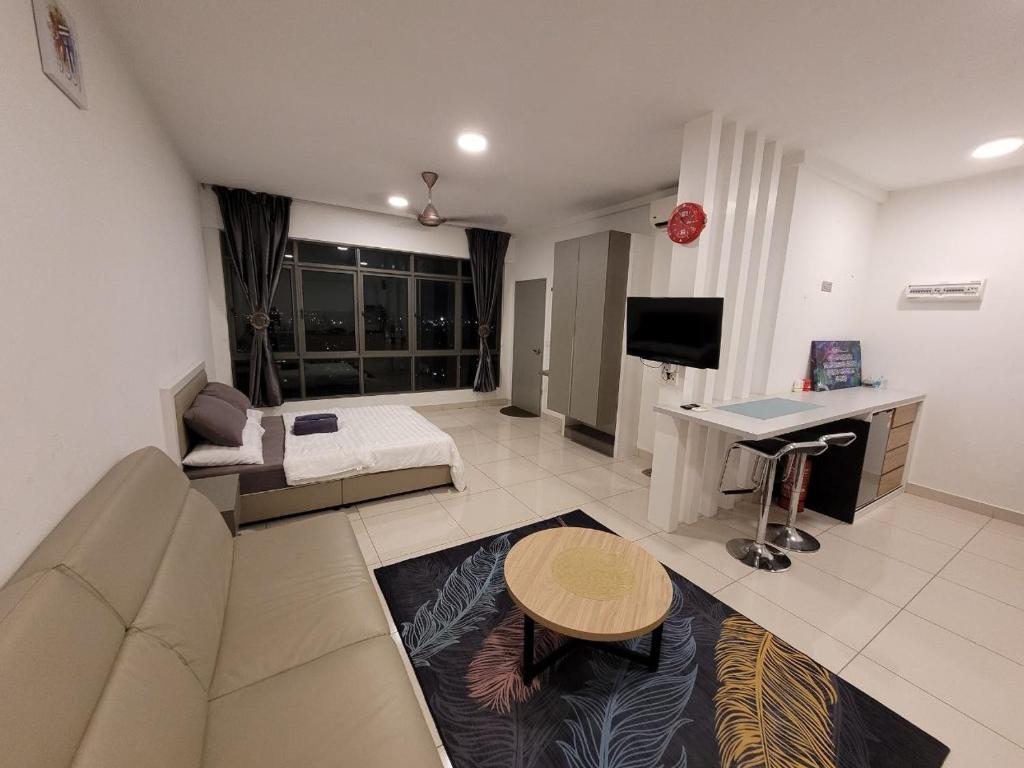 MHA 15 SUlTE EVO SOHO BANDAR BARU BANGI FREE NETFLIX AND WIFI