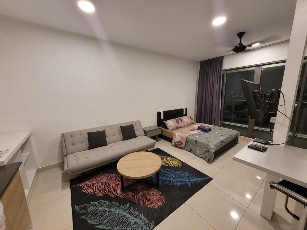 MHA 19 EVO SUlTE SOHO BANDAR BARU BANGI FREE NETFLIX AND WIFI photo 1