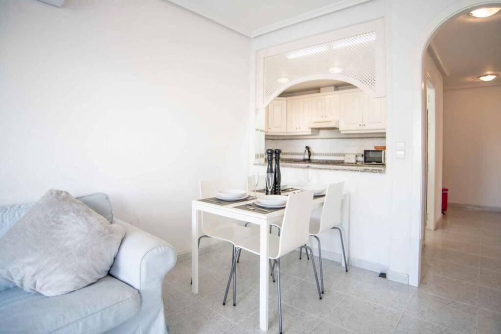 2 bedroom 2 bathroom ground floor apartment a short walk to the Campoamor 18 hole golf course photo 3