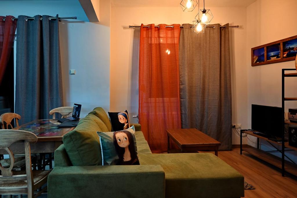 Kasoni Home , Απόλυτα κεντρικό διαμέρισμα μπροστά στη λίμνη