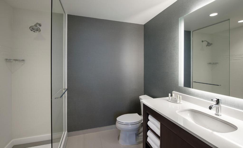 Residence Inn by Marriott Calgary South - Tap to explore photos