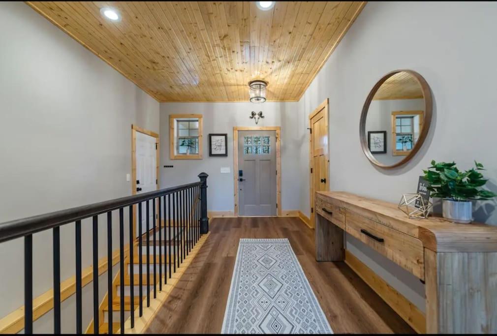 Peaceful Modern Chalet in Ellijay photo 4