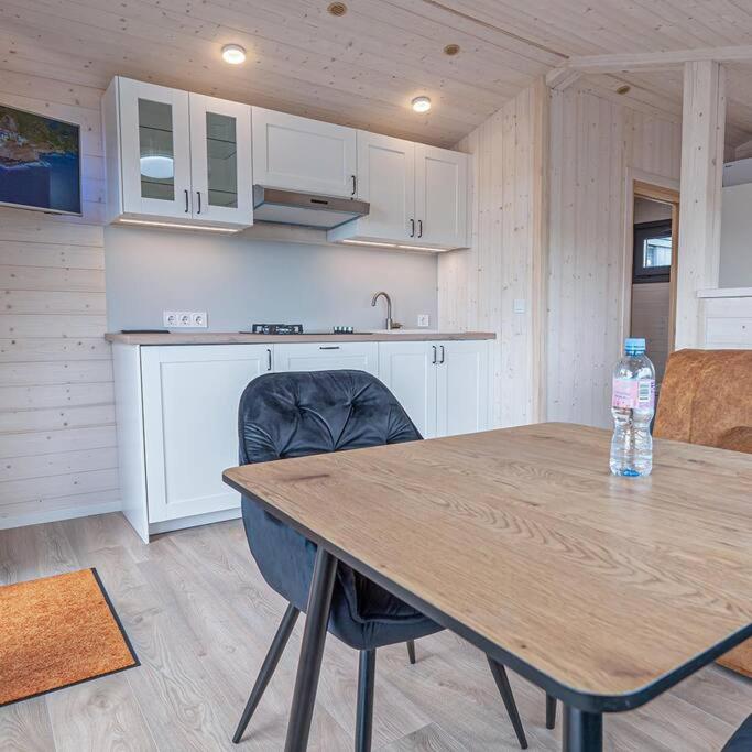 Twin Boats - M Cabin photo 4